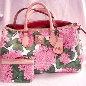 Dooney & Bourke purse